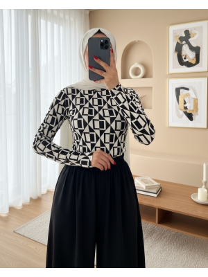 Karışık Desen Yarım Boğazlı Bluz -Genel