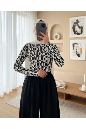 Karışık Desen Yarım Boğazlı Bluz -Genel