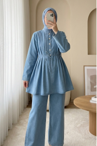 Yarım Düğmeli Önü Pliseli Beli Bağlamalı Pantolonlu Kot Takım  -Açık Mavi