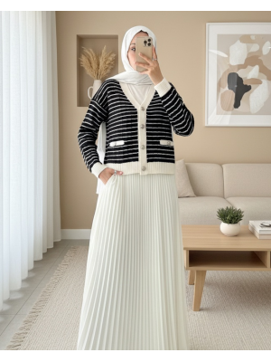 Buttoned Pocket Detailed Slim Lined Knitwear Cardigan -Cream color