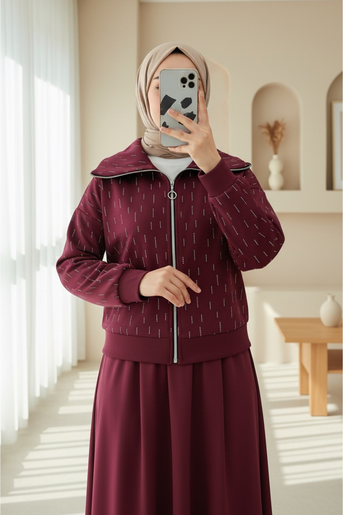 Zippered Front Turtleneck Stone Detailed Scuba Suit -Maroon