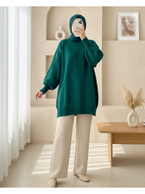 Kare Desenli Yırtmaçlı Yumoş Triko Tunik  -Zümrüt