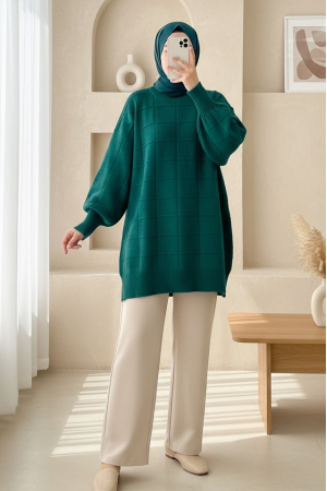 Kare Desenli Yırtmaçlı Yumoş Triko Tunik  -Zümrüt