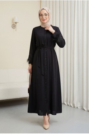 Tüy Detaylı Kuşaklı Ferace Siyah