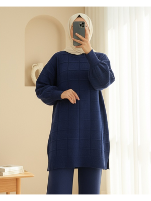 Kare Desenli Yırtmaçlı Yumoş Triko Tunik -Laci