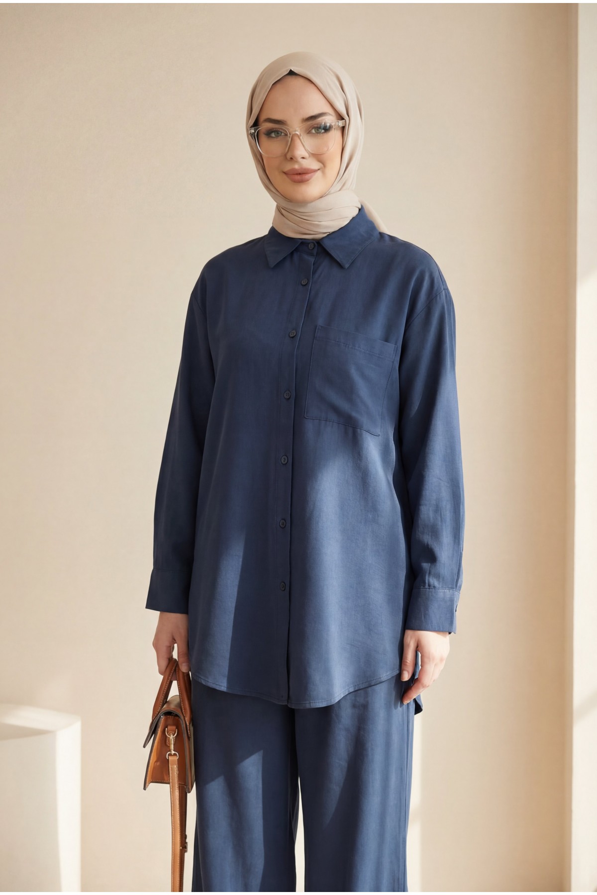 Button-front, single-pocket shirt and trousers suit -Navy blue
