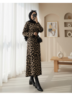 Yuvarlak Yaka Desenli Triko Elbise -Siyah