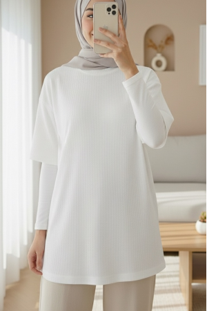 تي شيرت بفتحة رقبة دائرية مضلعة -أبيض