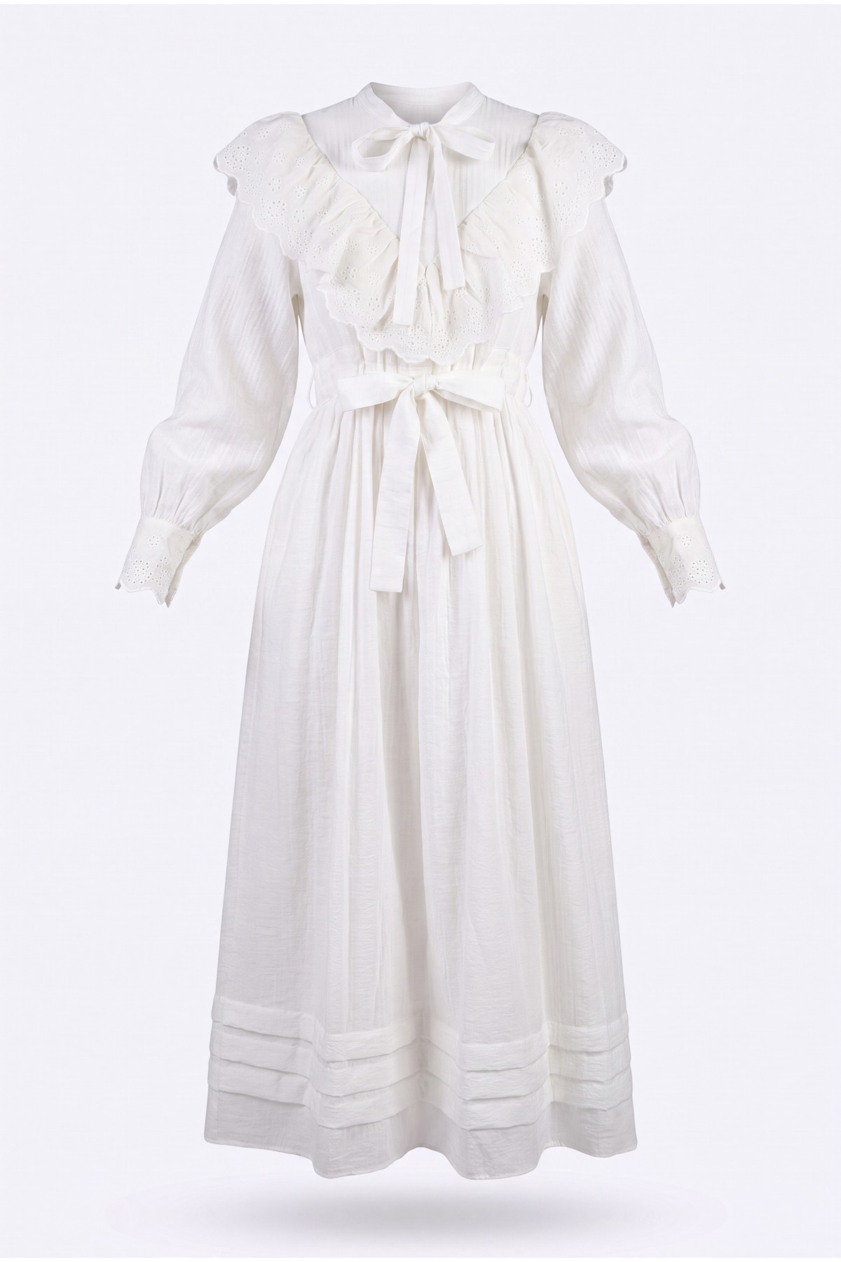 Lined crinkle dress with lace detailing at the neckline and waist.   -White detay görseli