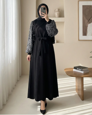 Kolları Pullu Kemerli İthal Likralı Krep Elbise  -Gümüş