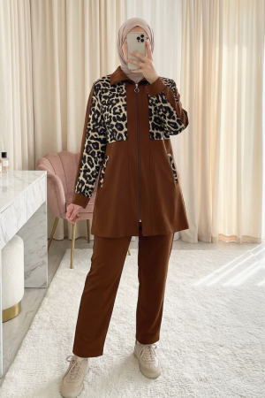 Gömlek Yaka Boydan Fermuarlı Pantolonlu Takım   -Taba