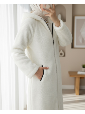 Astarlı Kapşonlu Kuzu Pelüş Kışlık Kaban  -Ekru