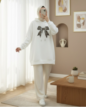 سترة قطنية بغطاء رأس وتفاصيل فيونكة -أبيض