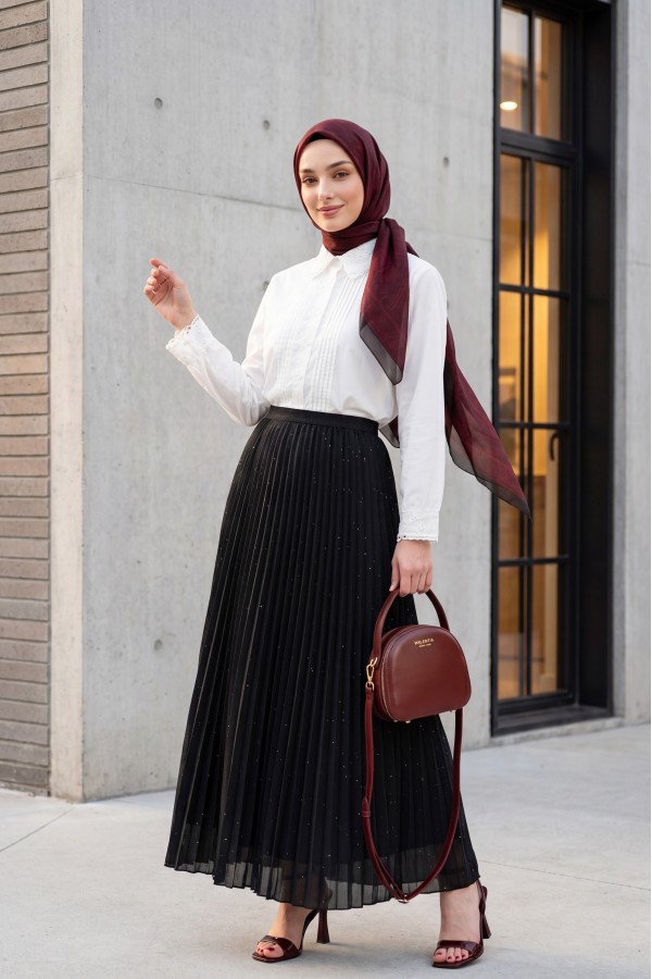 Stoned Pleated Skirt -Black
