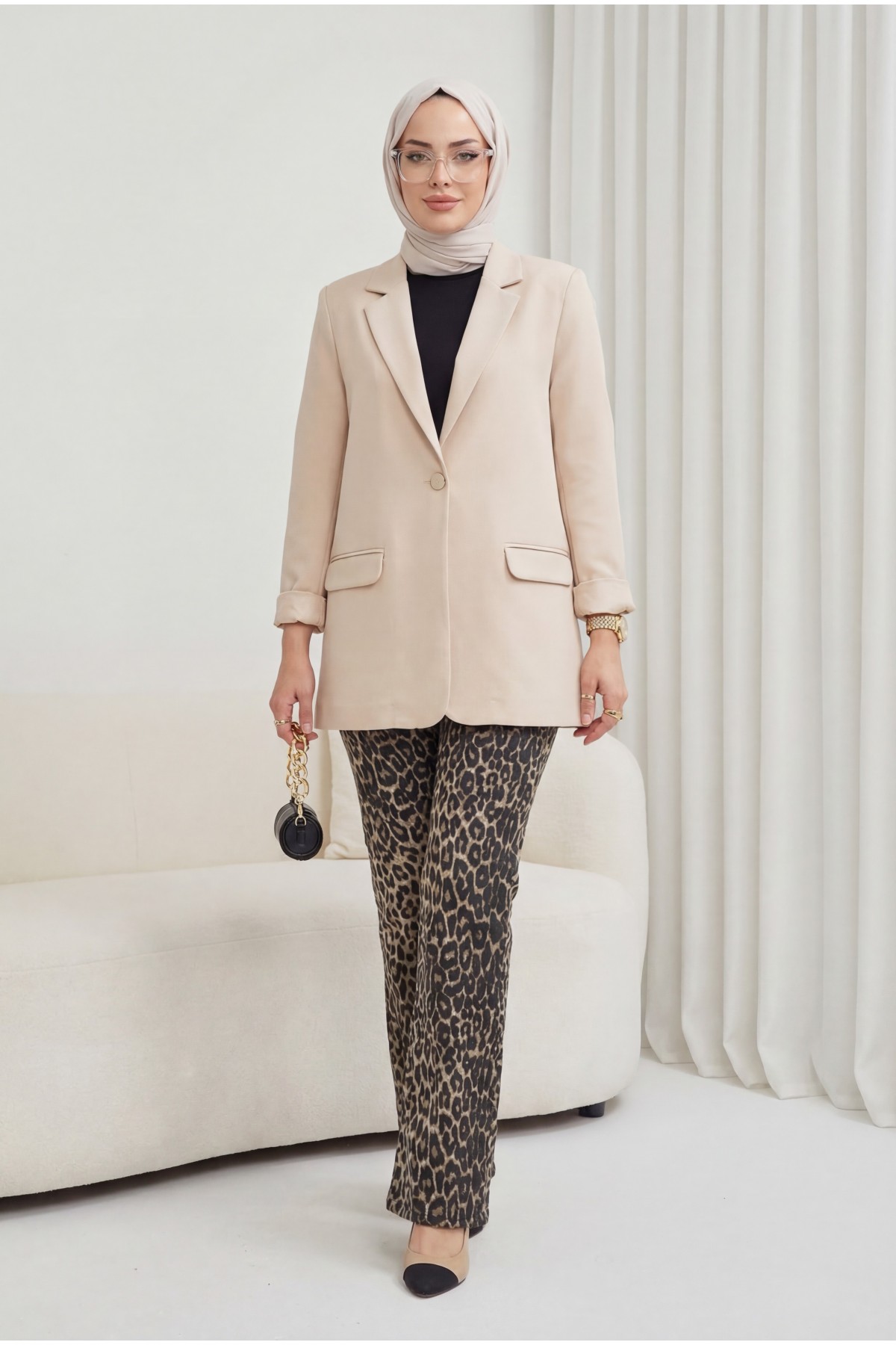 Single Button Lycra Jacket with Pockets - Beige