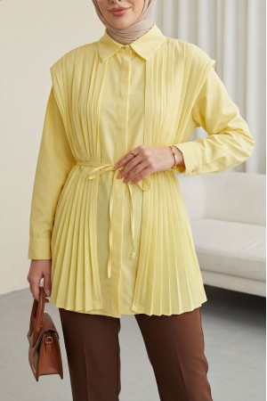 Önü ve Sırtı Pilise Detaylı Gizli Düğmeli Tasarım Gömlek  -Sarı