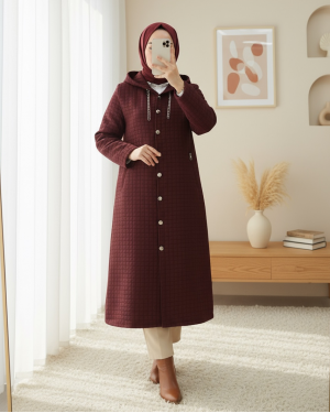 Yakası Zincir Detaylı Uzun Kapitone Kaban    -Bordo