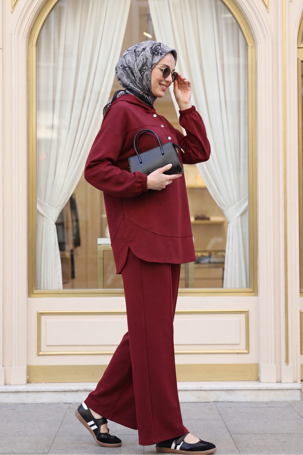 Hooded, Half-Buttoned, Elasticated Cuff Pants with Pockets Oysho Set -Maroon