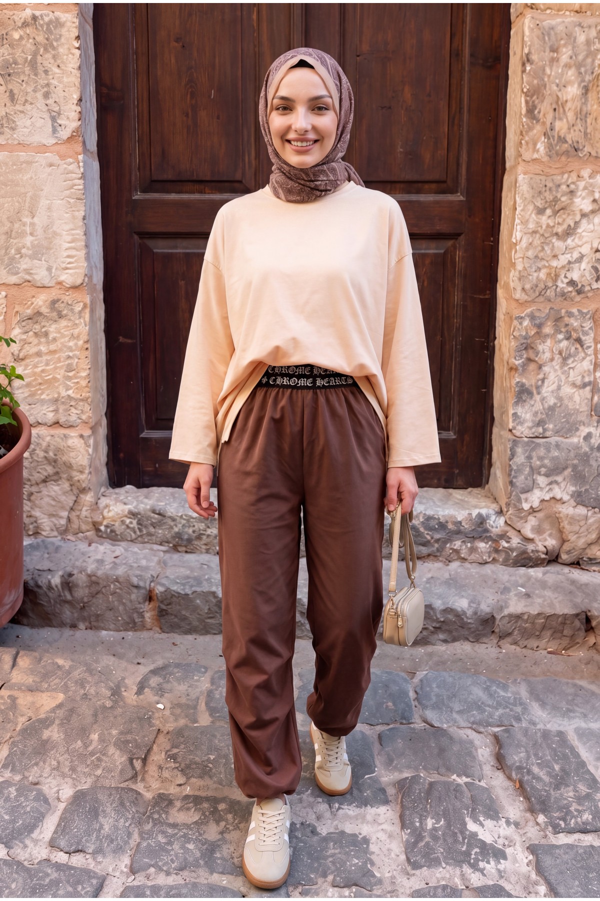 Waistband Elastic Trousers -Brown