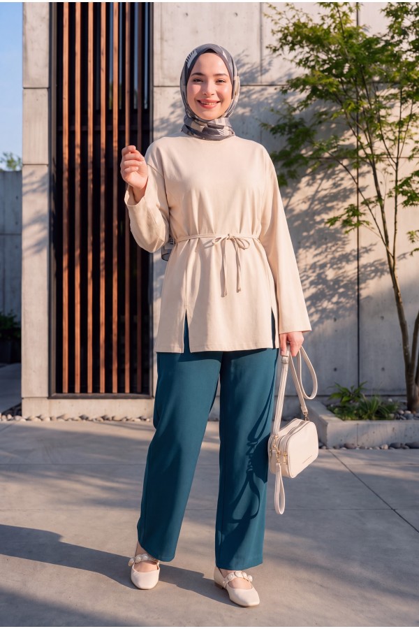 Double Pocket Elastic Waist Lace Detail Trousers  -Emerald