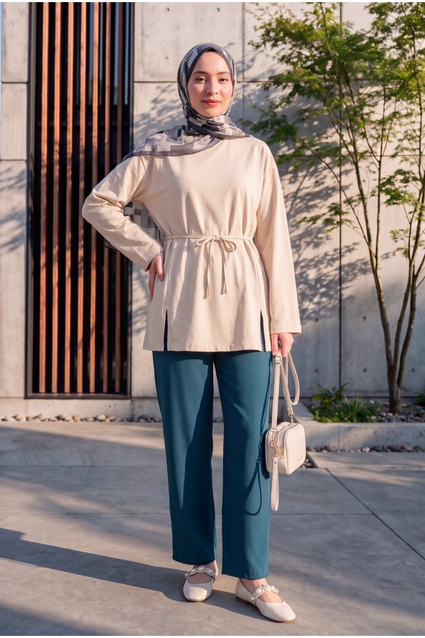Double Pocket Elastic Waist Lace Detail Trousers  -Emerald