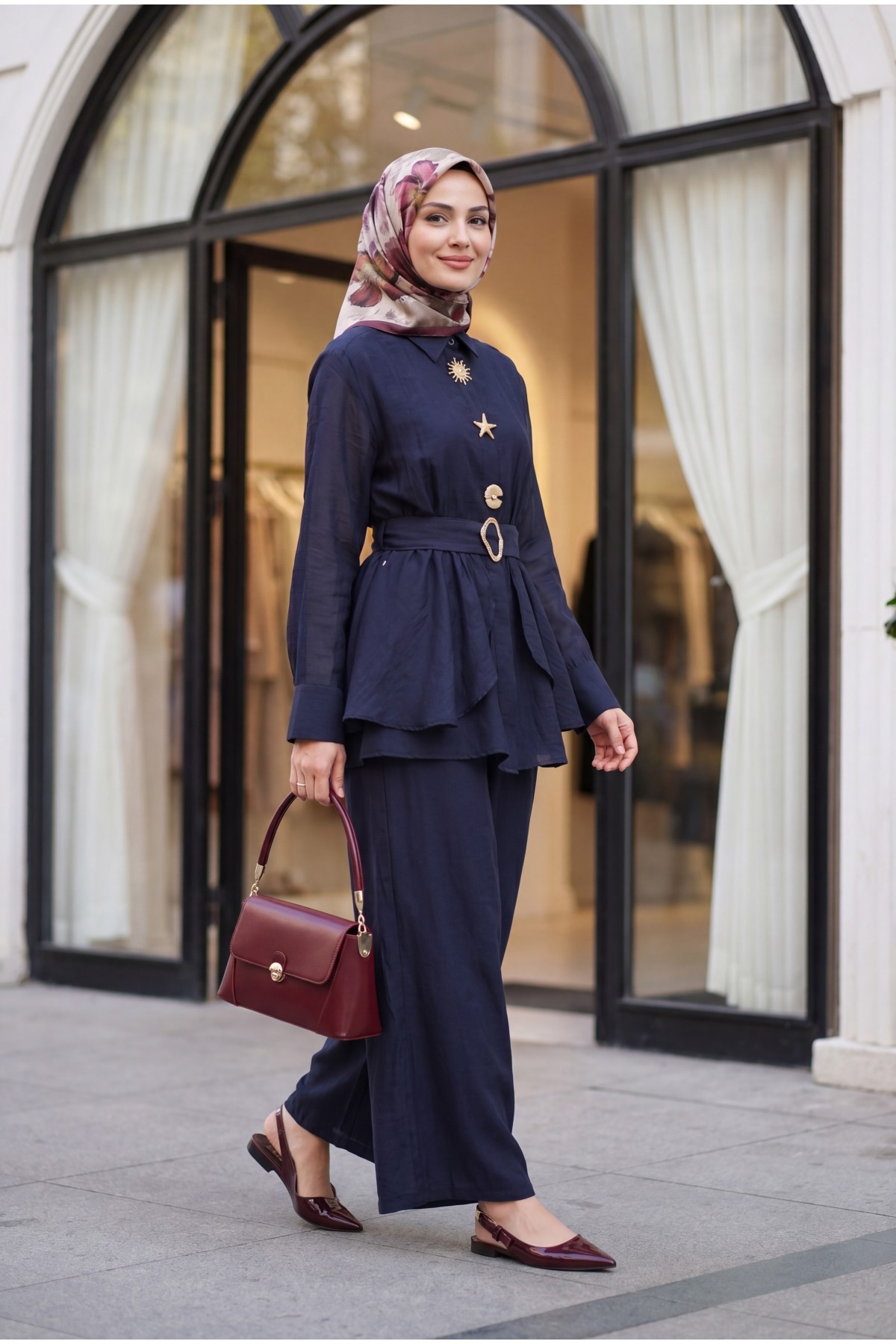 Cupra Suit with Elastic Waist, Belt, Pockets, and Lined Trousers -Navy blue