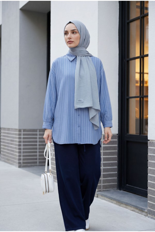 Striped Slit Loose-Fitting Linda Shirt -Ice Blue