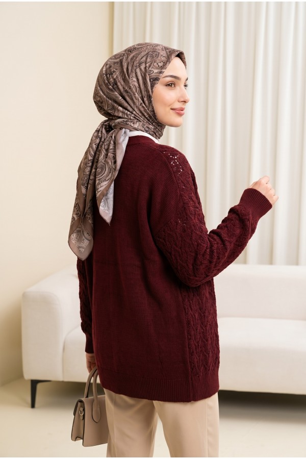 Loose-fitting knitted cardigan with openwork pattern. -Maroon