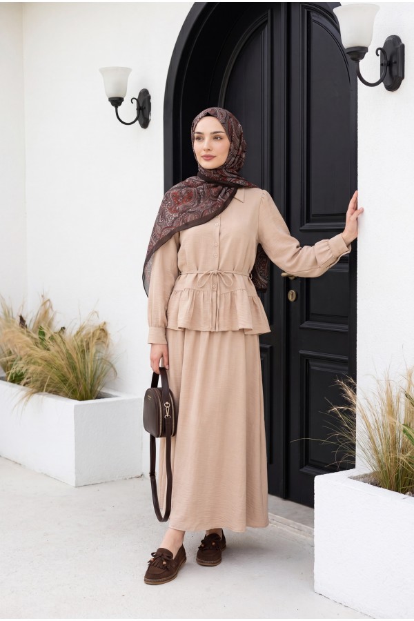 Pieced Pleated Blouse Skirt Set - Beige
