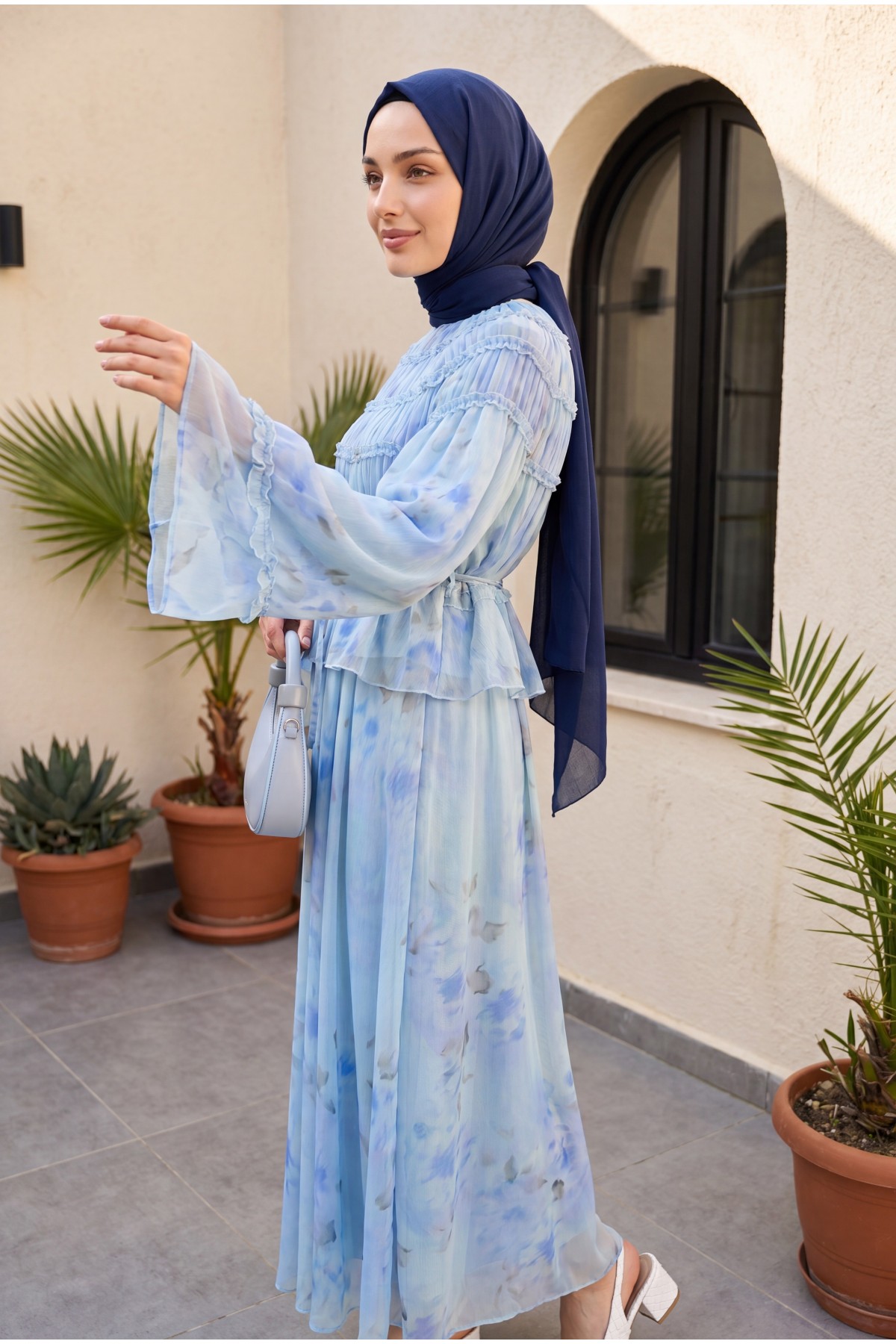 Wide-Sleeved, Over-Sleeved, Patterned, Lined Chiffon Set with Gipel Skirt -Light blue