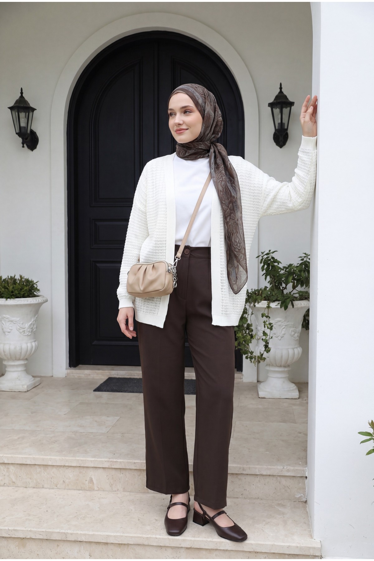 Openwork Thin Knit Cardigan -White
