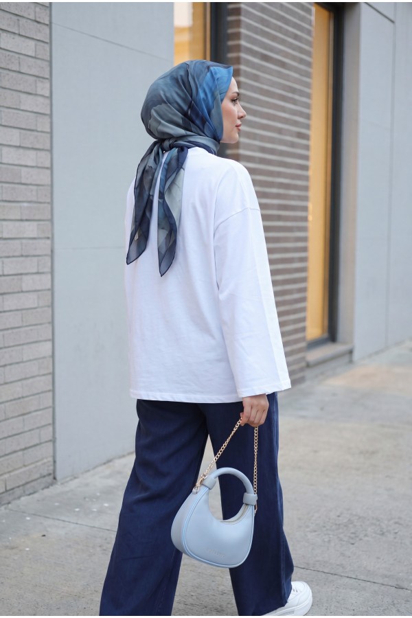 Crew Neck Long Sleeve Oversize Cotton Sweatshirt -White