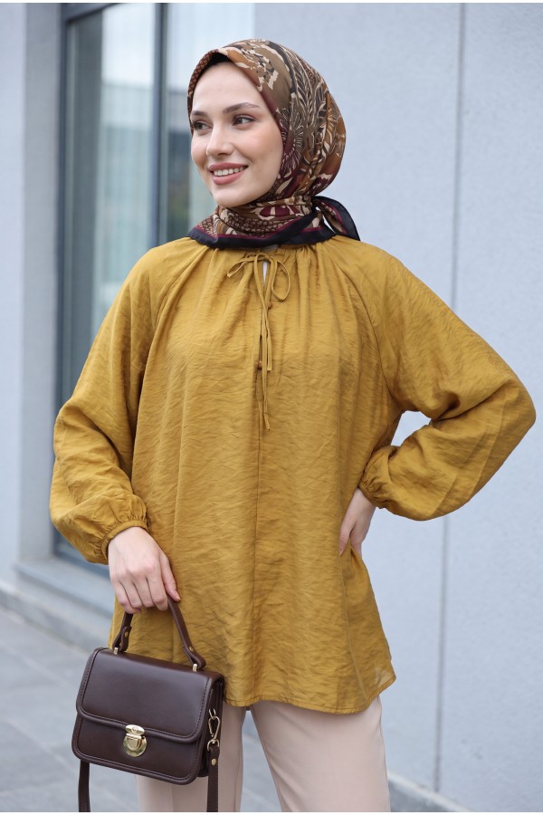 Yakası Bağlamalı Yarım Düğmeli Astarlı Oversize Tül Vual Bluz -Taba