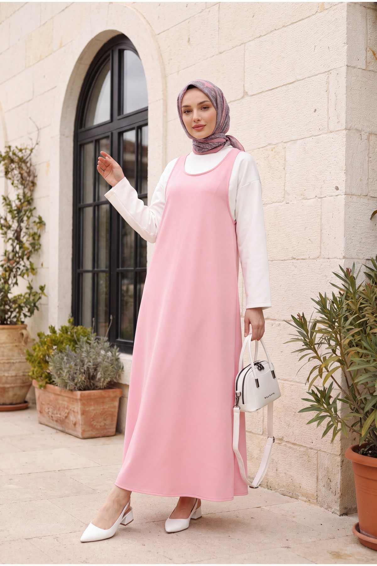 Stand-up collar long-sleeved blouse and double crepe vest set -Pink