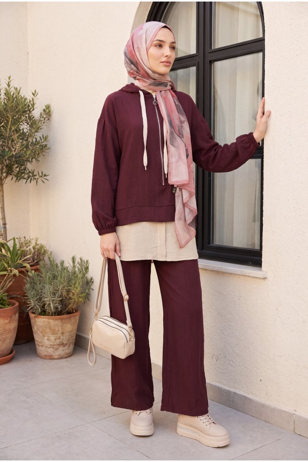 Strawberry Set with Half-Zip Hooded Sweatshirt, Elasticated Cuffs, and Wide-Leg Pants -Damson