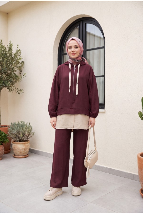 Strawberry Set with Half-Zip Hooded Sweatshirt, Elasticated Cuffs, and Wide-Leg Pants -Damson