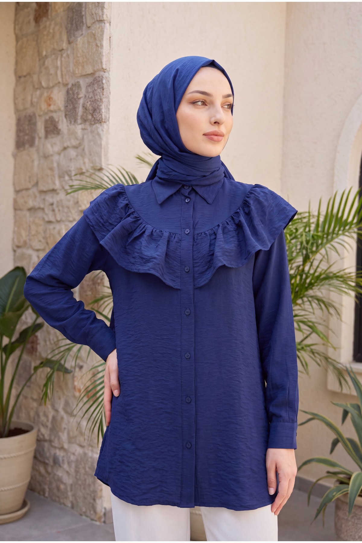 Robadan Fırfırlı Düğmeli Rayon Tunik -Lacivert