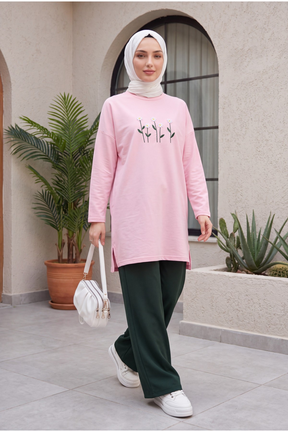 Papatya Nakışlı Yuvarlak Yaka Penye Tunik -Pembe