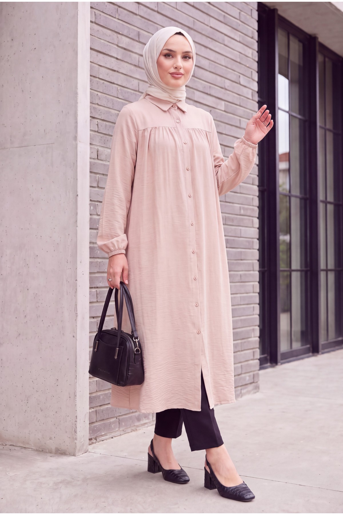Judge Collar All-Down Buttoned Crepe Tunic - Beige