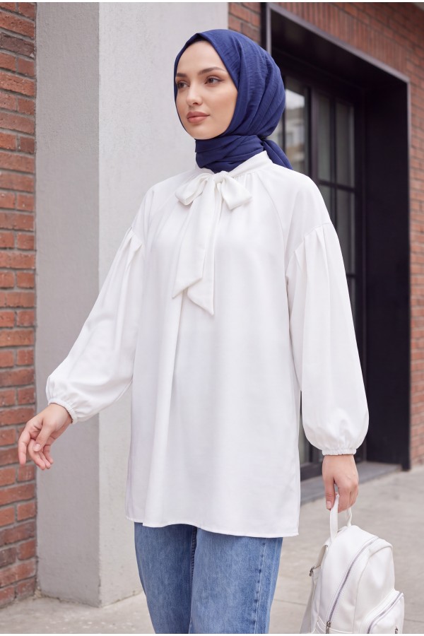 Yakası Bağcıklı Kolu Lastikli Tunik -Beyaz