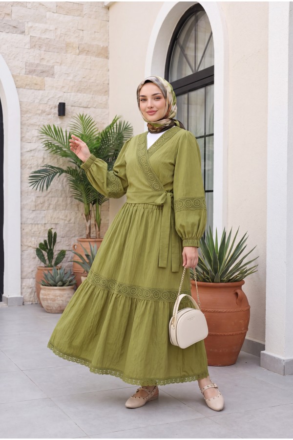 Dantel Detaylı Bağlamalı Kolu Lastikli Kraş Etekli Takım  -Zeytin
