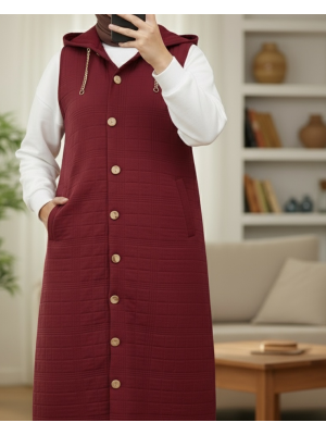 Önü Düğmeli Zincir Detaylı Kapşonlu Kapitone Yelek -Bordo