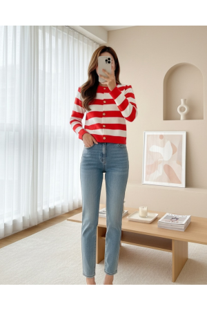 سترة صوفية محبوكة بأزرار وياقة عالية -لون العقيق