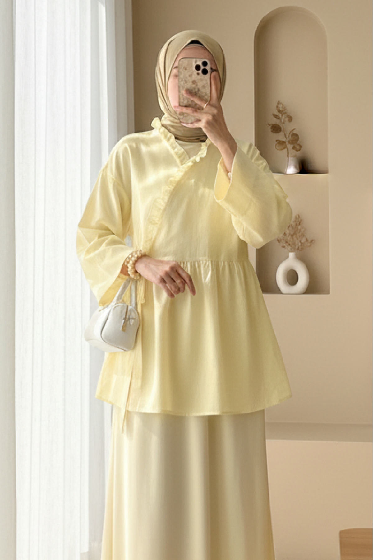 Yakası Fırfırlı Yandan Bağlamalı Keten Görünümlü Kimono   -Açık Sarı