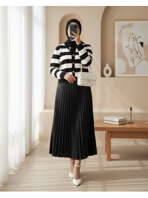 Dik Yaka Çizgili Düğmeli Triko Hırka -Siyah