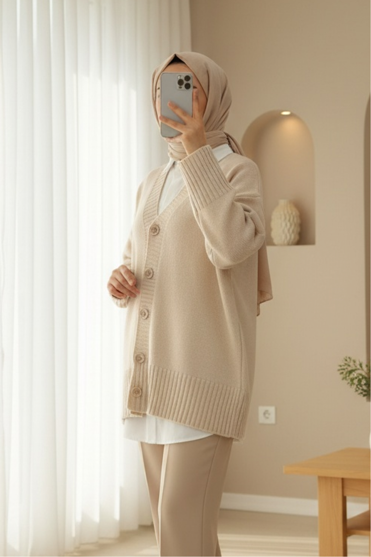 Oversize Buttoned Knitted Cardigan - Beige