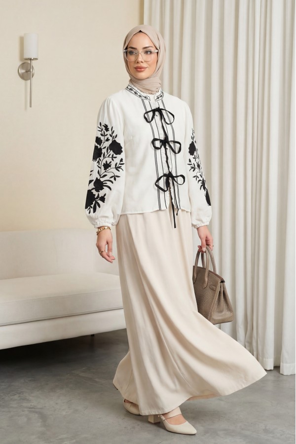Front Lace-Up Embroidered Detail Balloon Sleeve Blouse -White