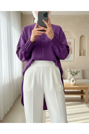 قميص بيضاوي الشكل ملفوف بأكمام الكفة          -بنفسجي