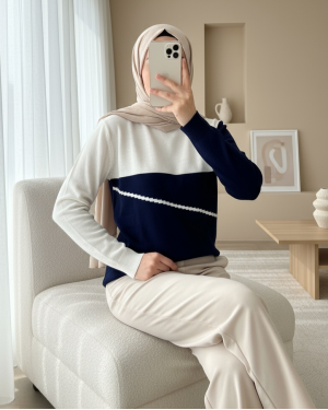 Crew Neck Thin Knitwear Sweater -Navy blue