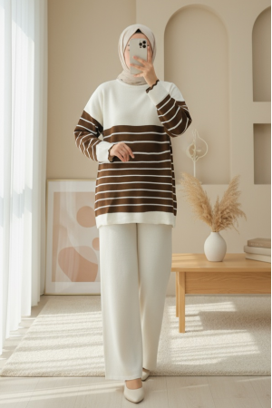 Yarım Boğazlı Çizgili Triko Takım -Kahve